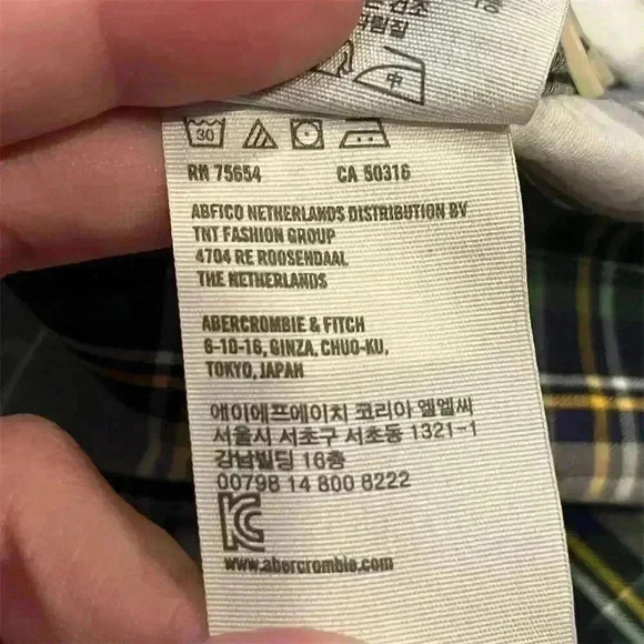 Abercrombie & Fitch Men's Plaid Muscle Fit Button-Up Shirt Size M - Picture 6 of 8